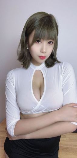 全身光着的美女翘图片屁股_BD国语高清完整版播放